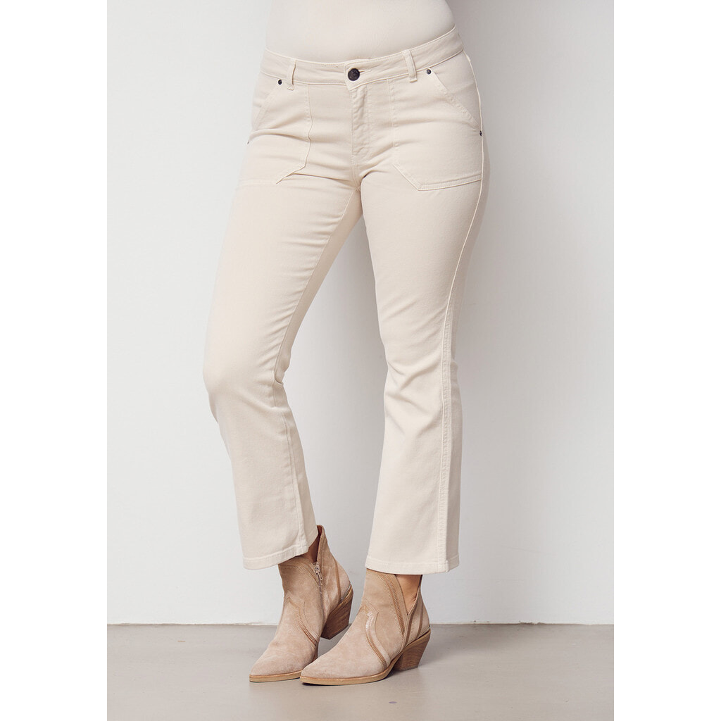 ISAY - COMO TWILL FLARE PANT - sand model