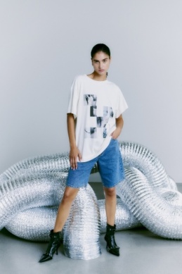 copenhagen muse - oversize tshirt w front print 206012 - jet stream model