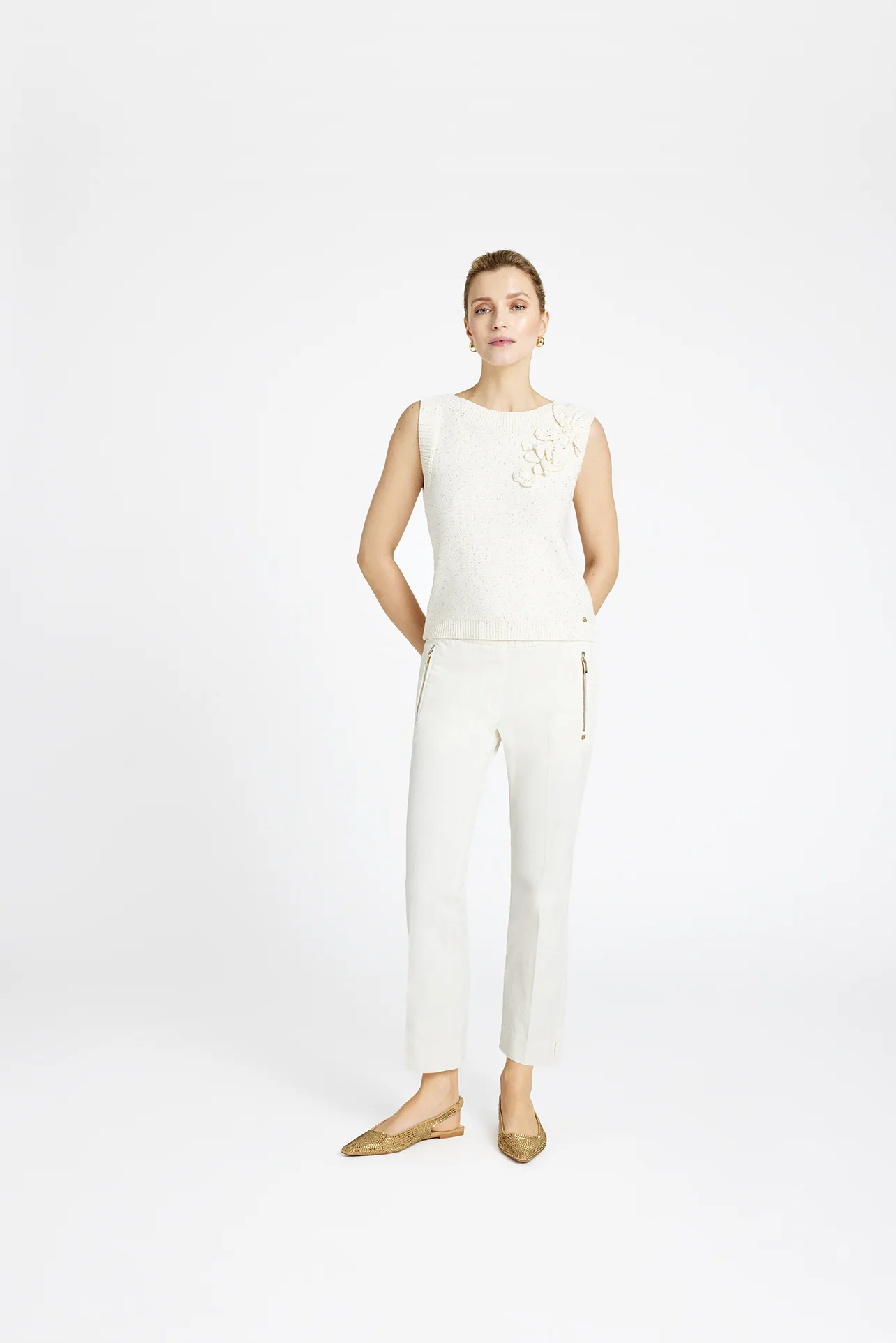 GUSTAV - LISEL WAISTCOAT KNIT - 1010 OFF WHITE MODEL