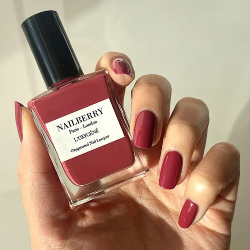 NAILBERRY_NEGELAK-Nail_polish-NOX-HIPPIE_CHIC-1_800x