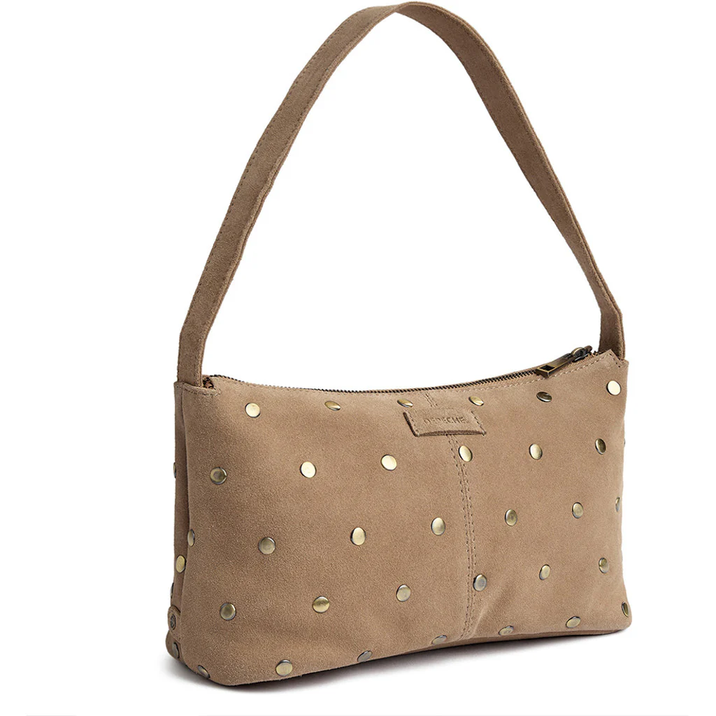 Lille_skulder-_og_haandtaske_i_ruskind_med_nitter-Shoulderbag_Handbag-16950-011_Sand-2_1024x1024